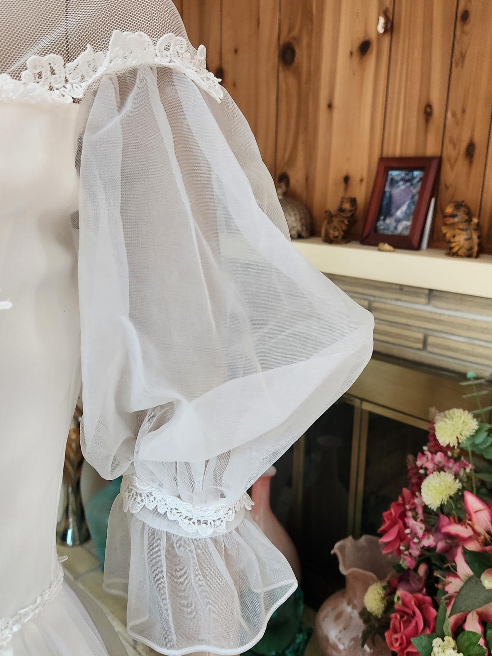 Vintage 70s Bridallure Pearl & Lace Victorian Wedding Gown Set - Picture 8 of 15